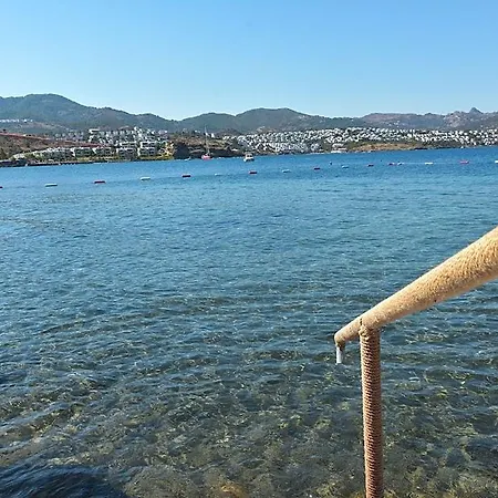 Moon Beach Hotel