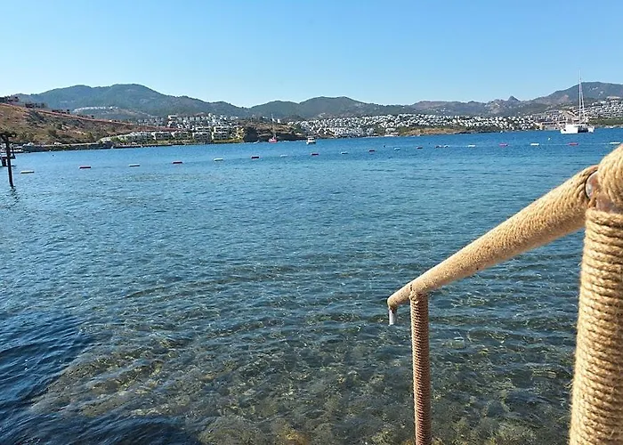 Moon Beach Hotel