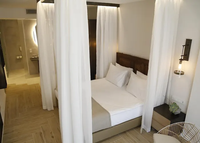 Moon Beach Hotel
