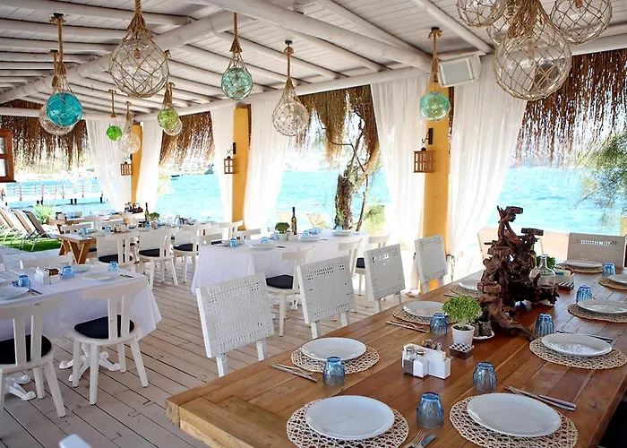 Moon Beach Hotel