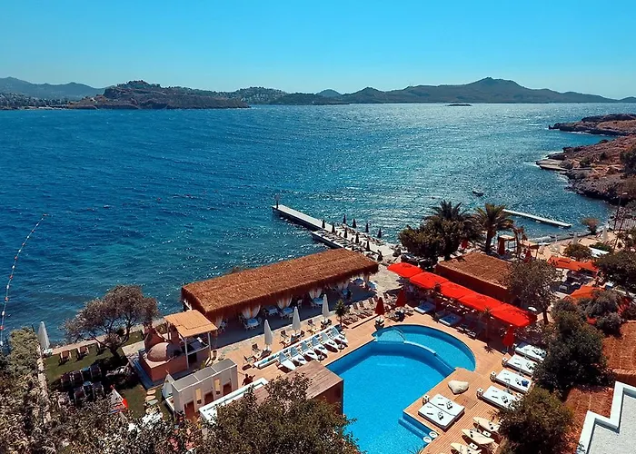 Moon Beach Hotel