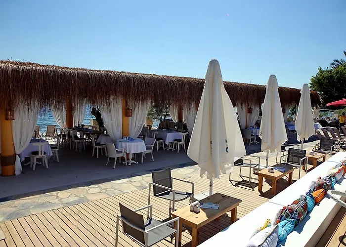 Moon Beach Hotel